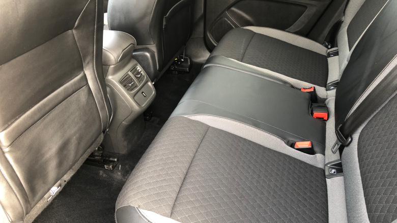 Vauxhall Grandland 1.5 Turbo D SRi 5dr Auto Diesel Hatchback